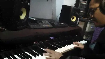 Checking out my stage piano Kawai MP7SE