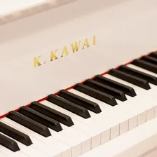 Пианино с банкеткой Kawai K300 WH/ P